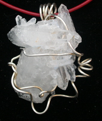 CLEAR CRYSTAL QUARTZ PENDANT