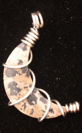 DAL MATIAN JASPER MOON PENDANT