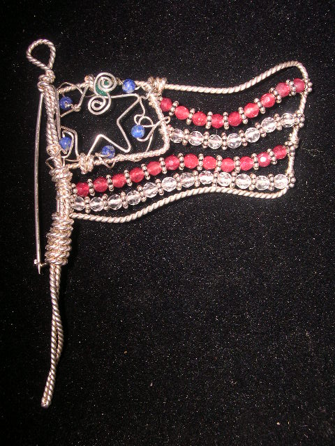THE AMERICAN FLAG PIN