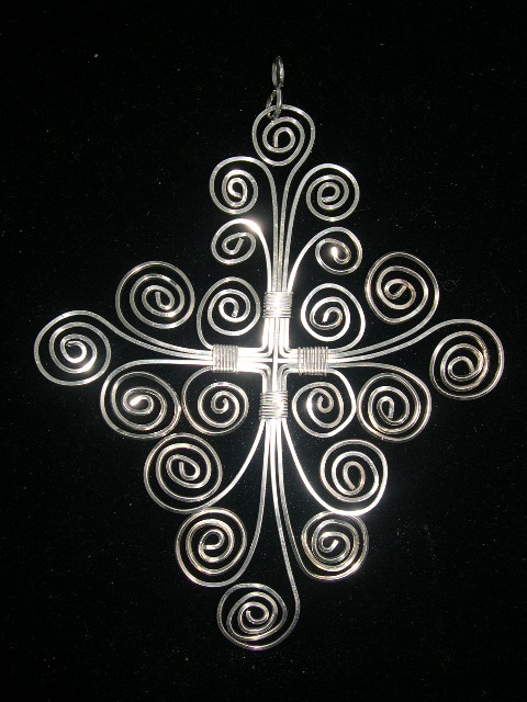 SWIRL CROSS PENDANT