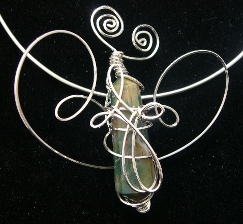K BEAN ANGEL PENDANT