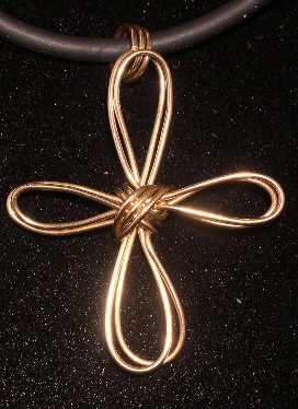 REGULAR 14K GOLD CROSS PENDANT