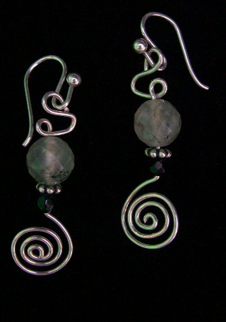 AVENTURINE AND BLACK ONYX EARRINGS