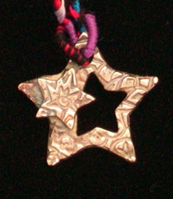 STAR CHARM BRACELET (MUTED TONE)