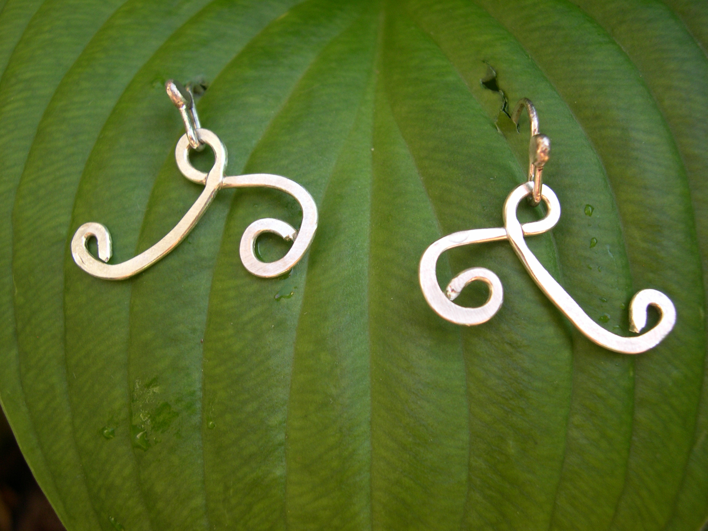 FLOATING ANGEL EARRINGS