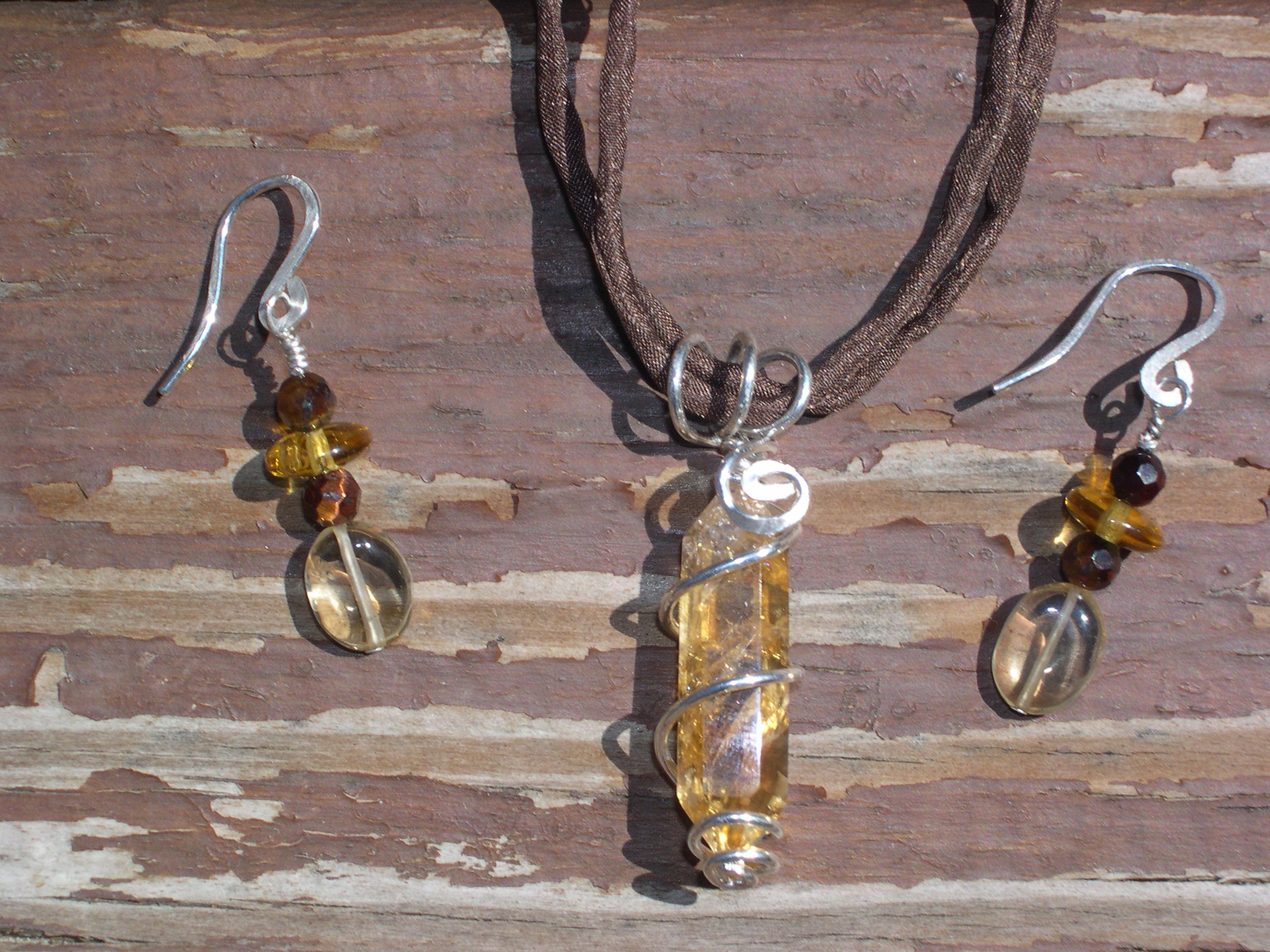 CITRINE PENDANT AND EARRINGS SET