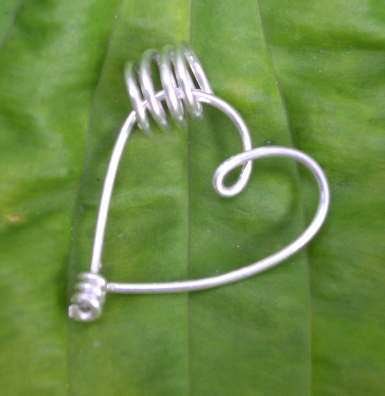 HEART DESIGNED PENDANT (MEDIUM)