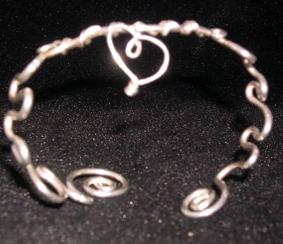 HEART BRACELET